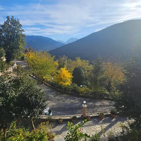 Virginia Hotel Voutiron