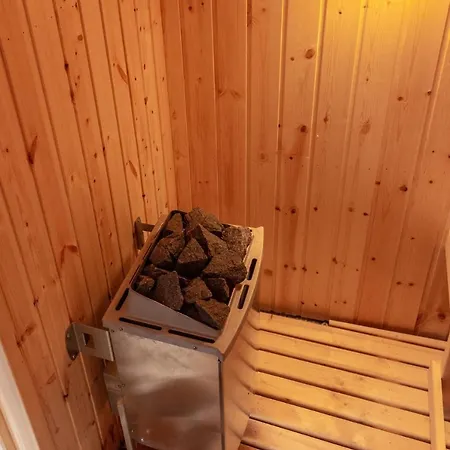 Virginia Hotel Voutiron