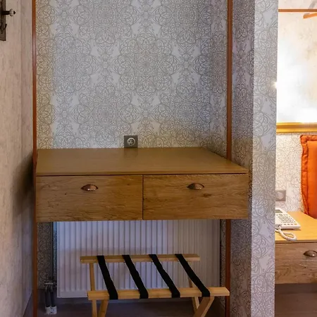 Virginia Hotel Voutiron